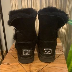 UGG Australia Women’s Bailey with bling sz 7
